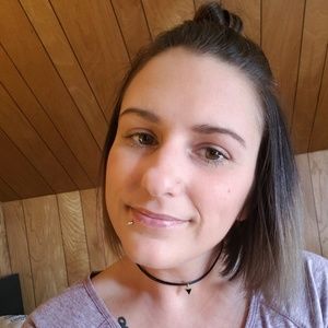 Meet your Posher, Amara